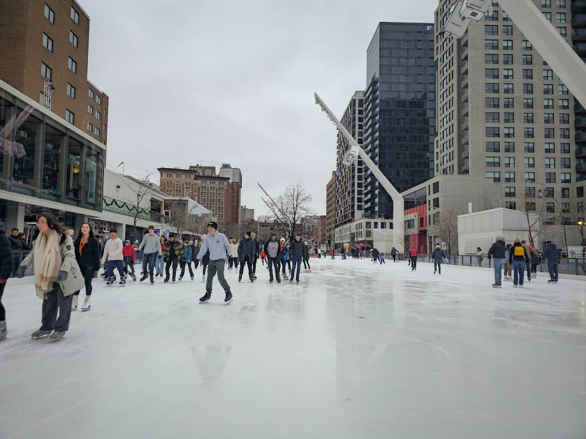 Esplanade Tranquille - Downtown outdoor skating rink