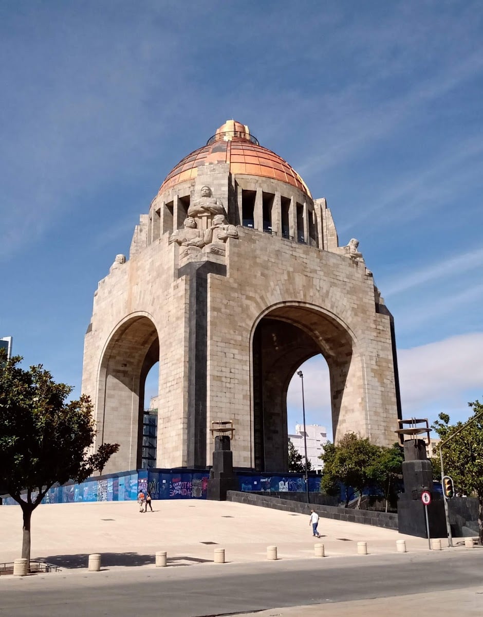 Monumento a la Revolución
