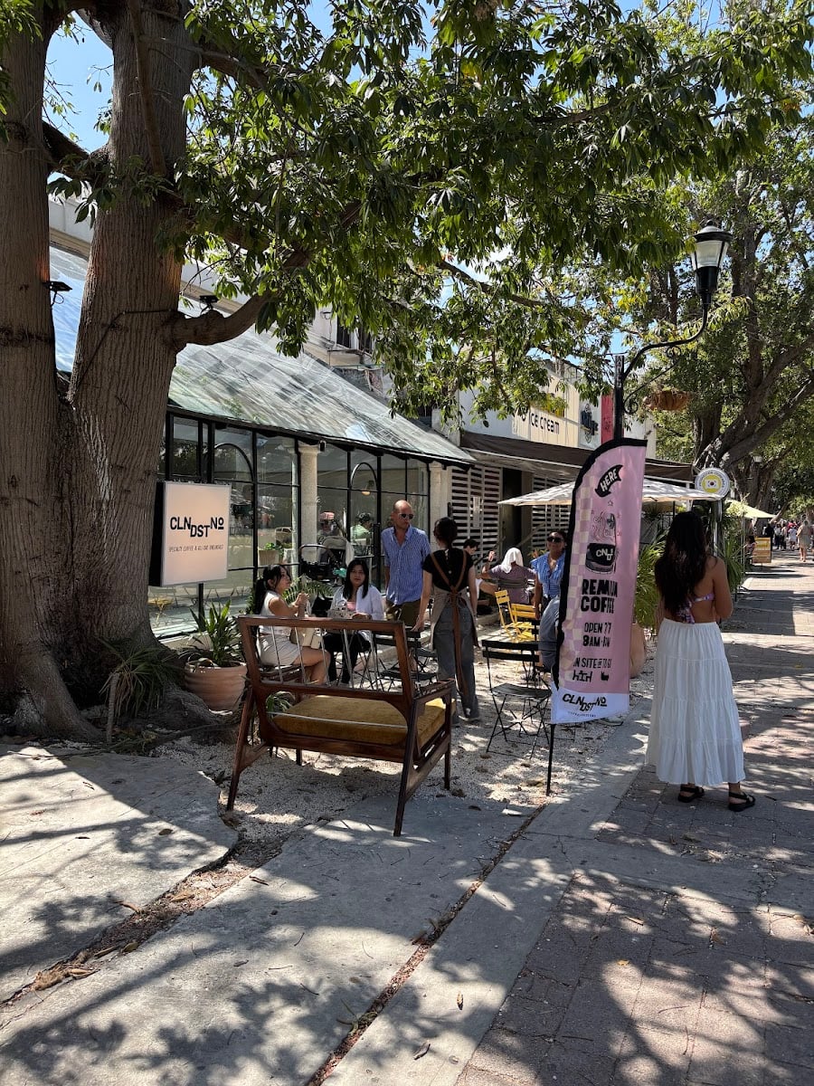 Clandestino Café 
