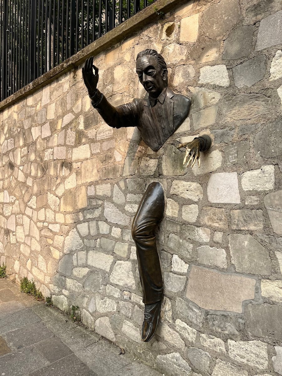 Le Passe-Muraille