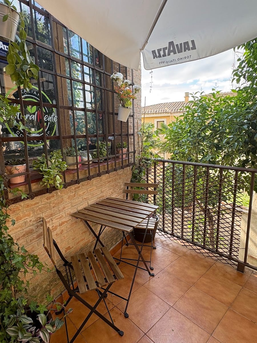 Naturalmente Italian Coffee & Bakery - Vegano