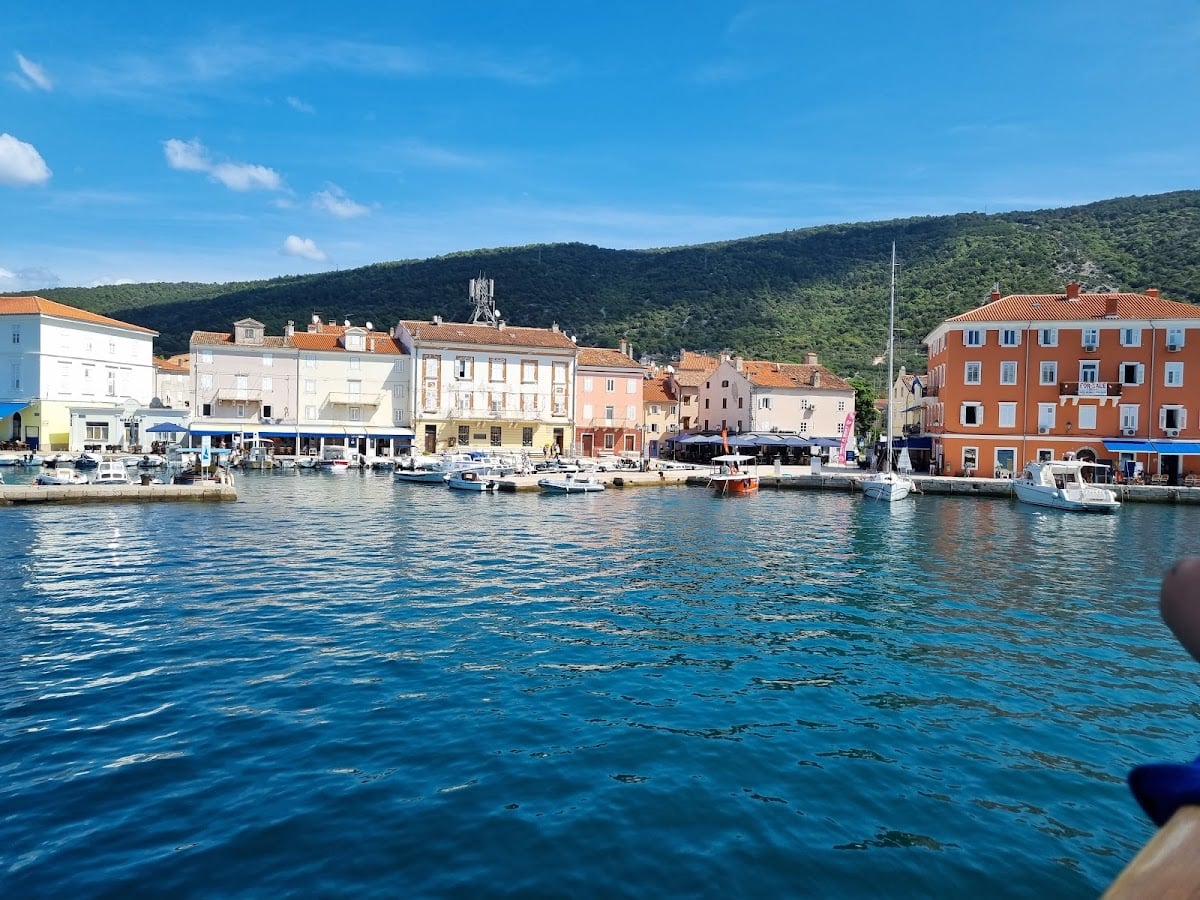 Cres