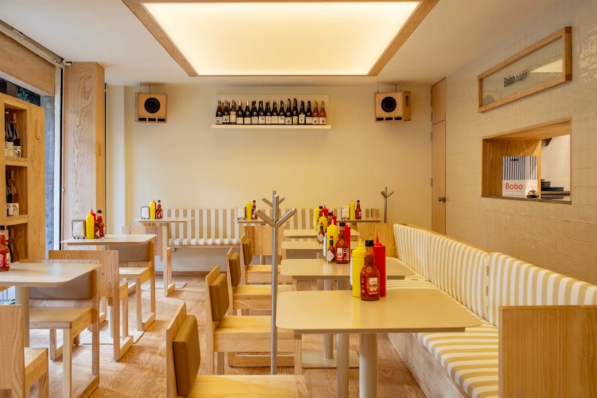 Bobo Burgers & Café (Roma Norte)