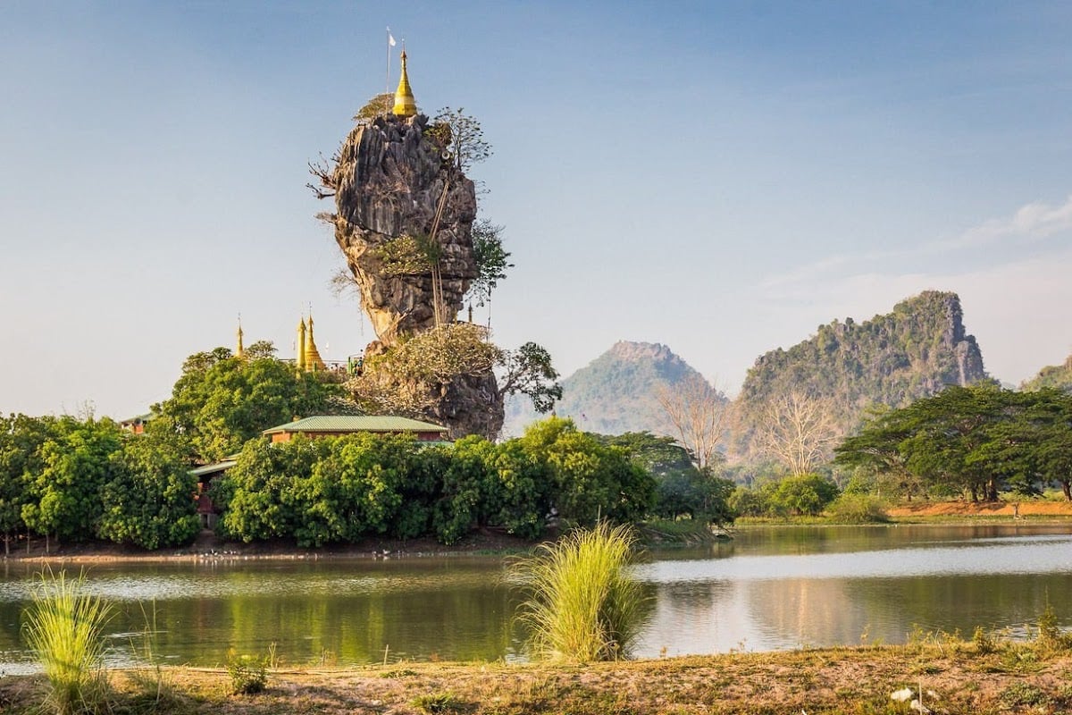 Kyaut Ka Latt Pagoda