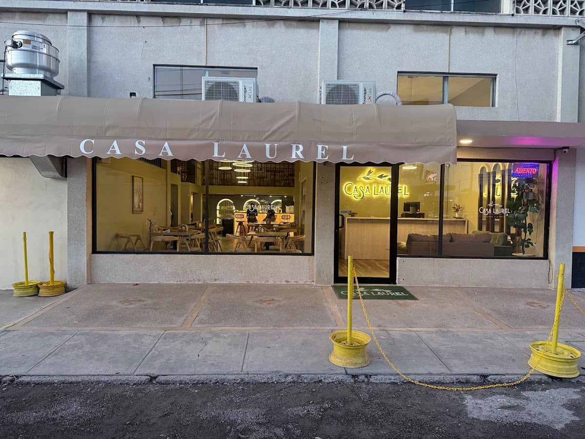 Casa Laurel