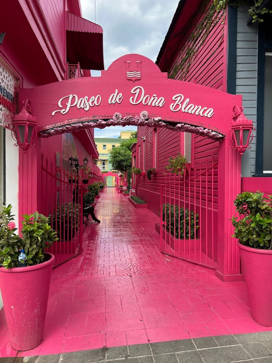 Paseo de Doña Blanca