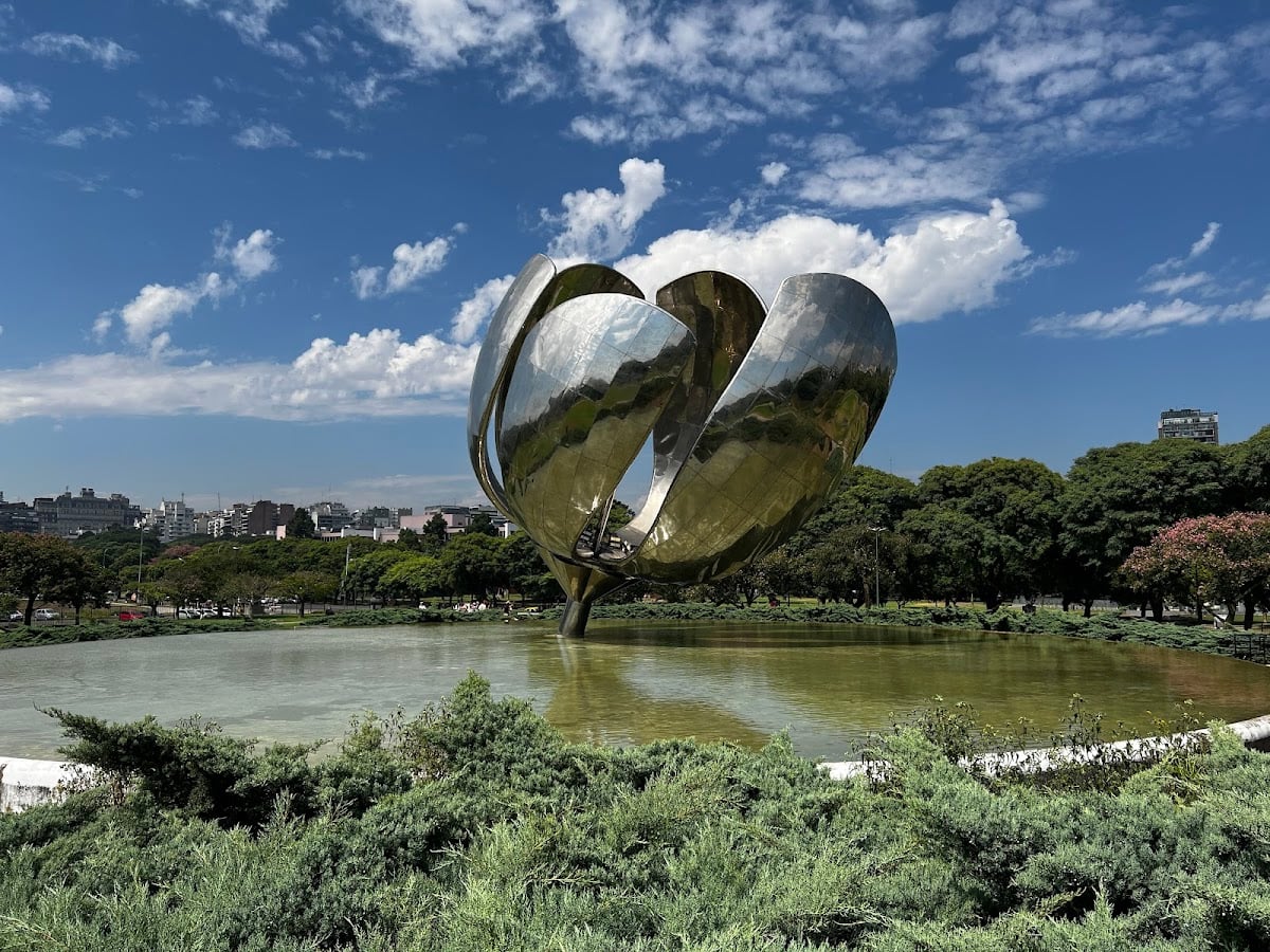Floralis Generica