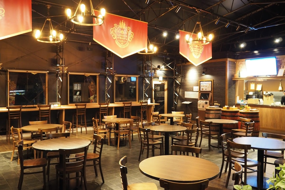 luida's bar