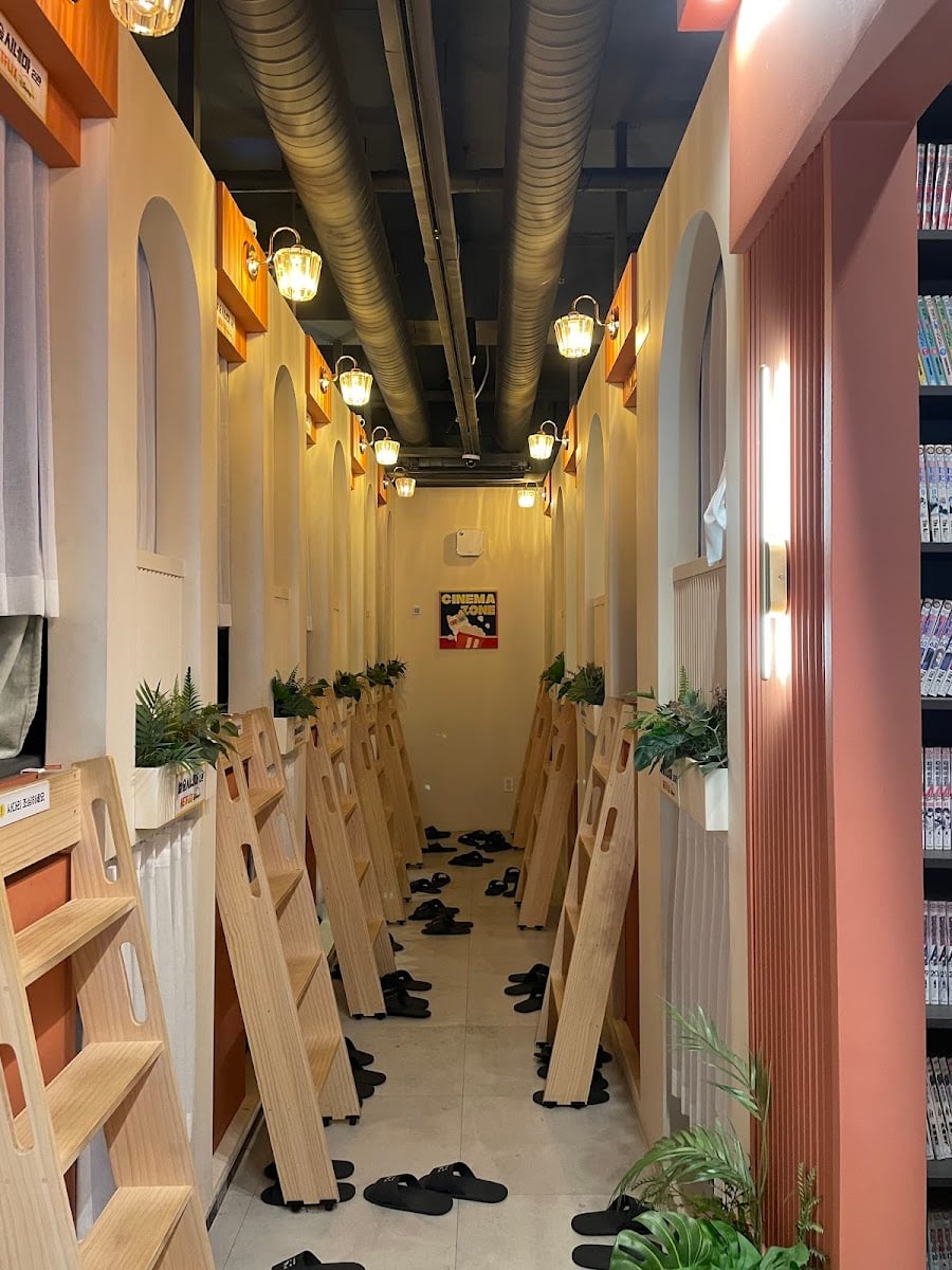 Nolsoop comic cafe