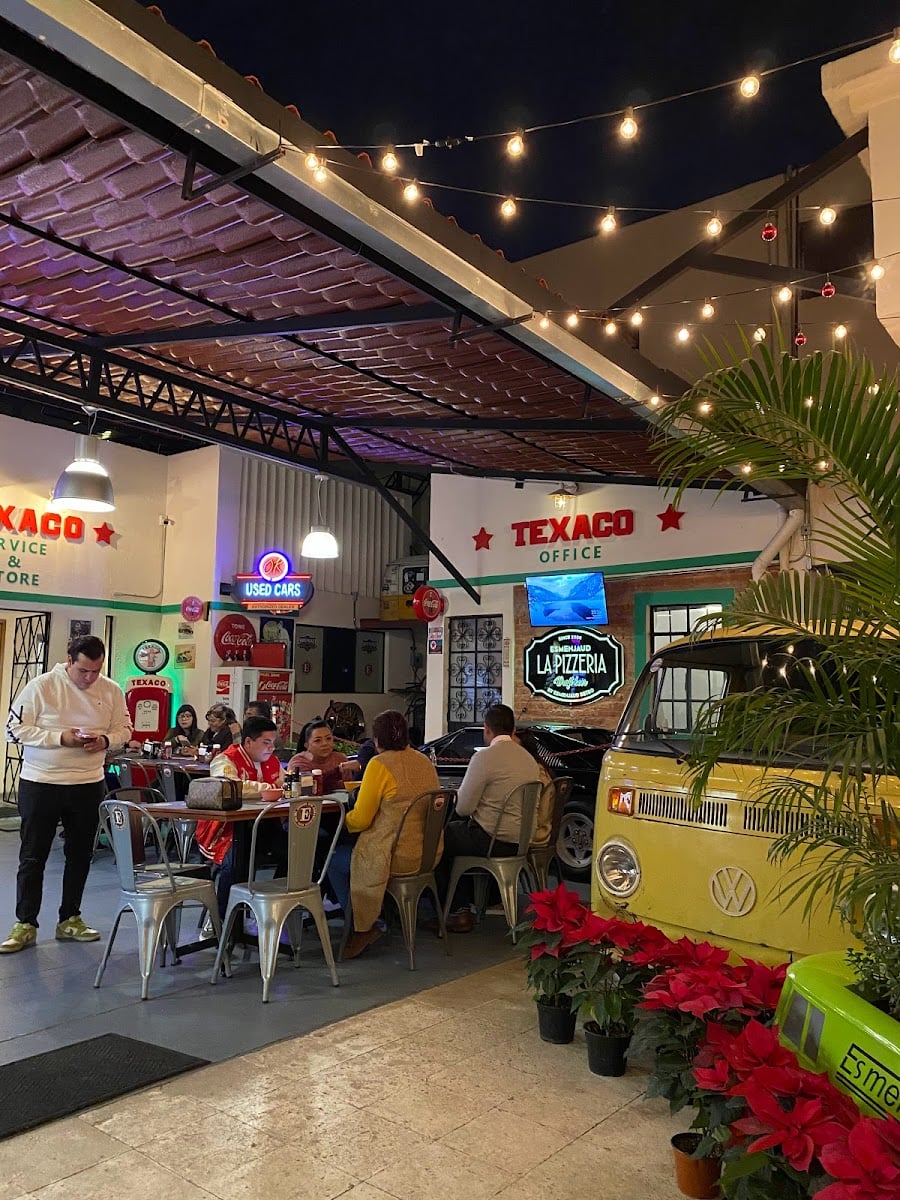 Esmenjaud Retro La Pizzería