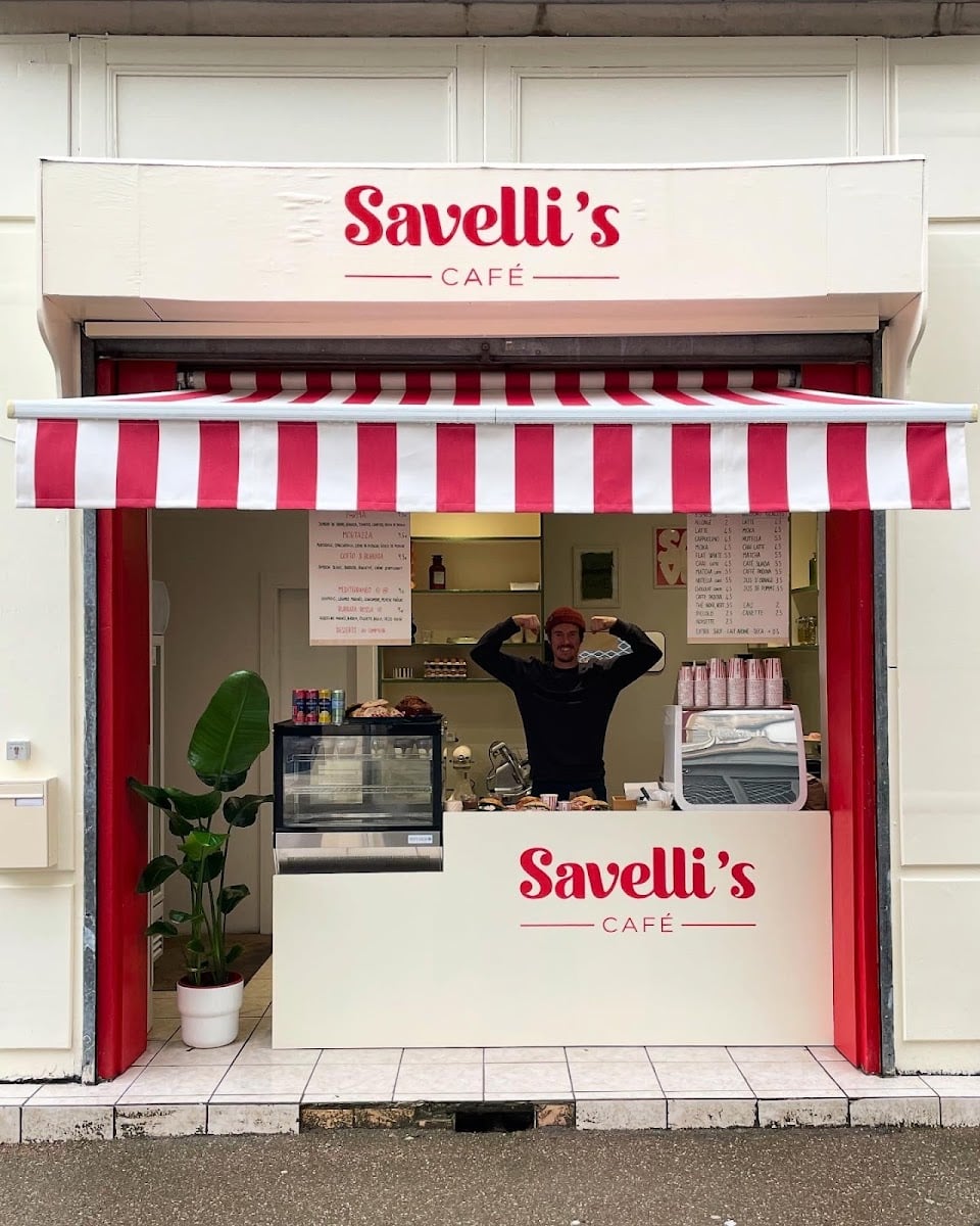 Savelli’s Café