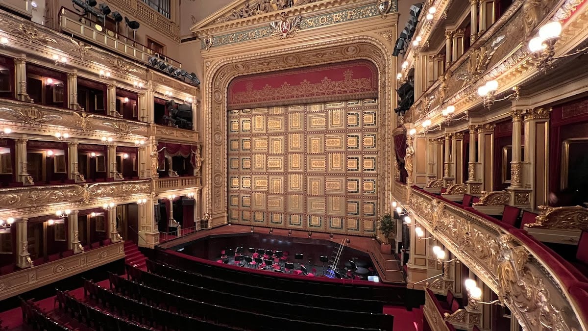 National Theatre