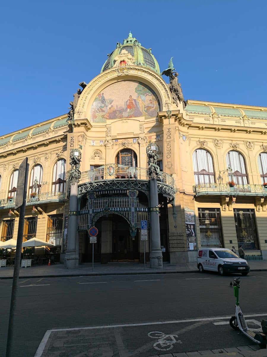 Casa Municipal de Praga