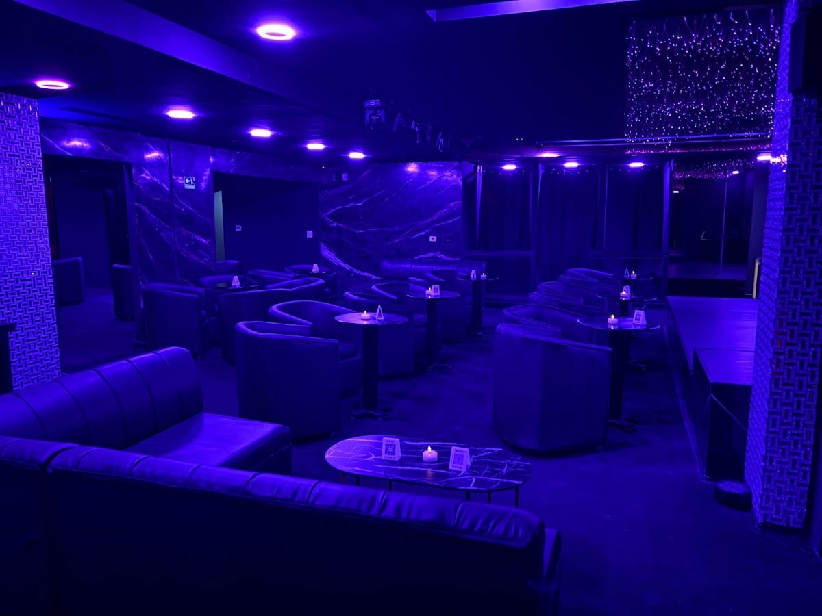 Diamond club