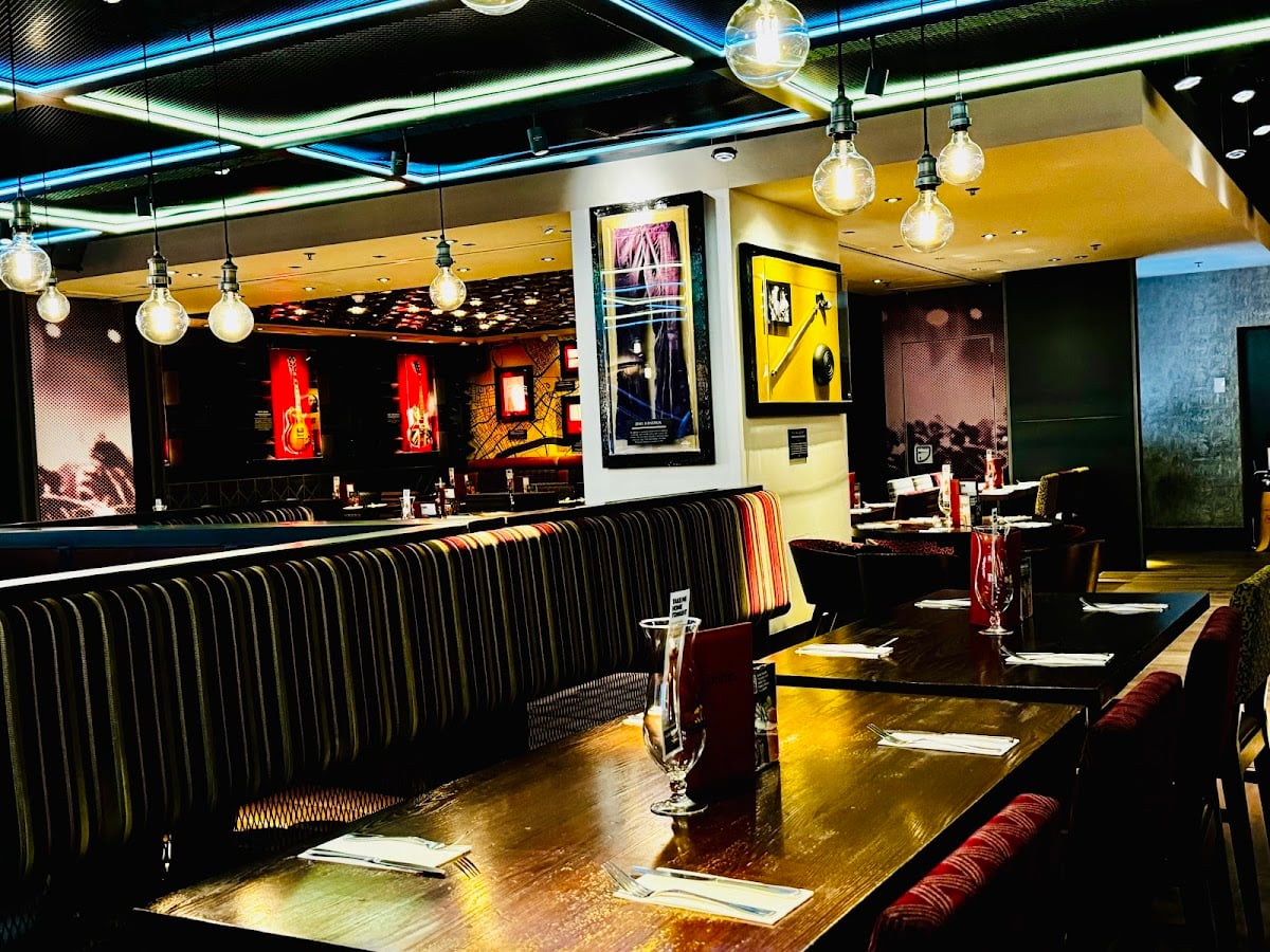 Hard Rock Cafe Piccadilly Circus - take me home booth