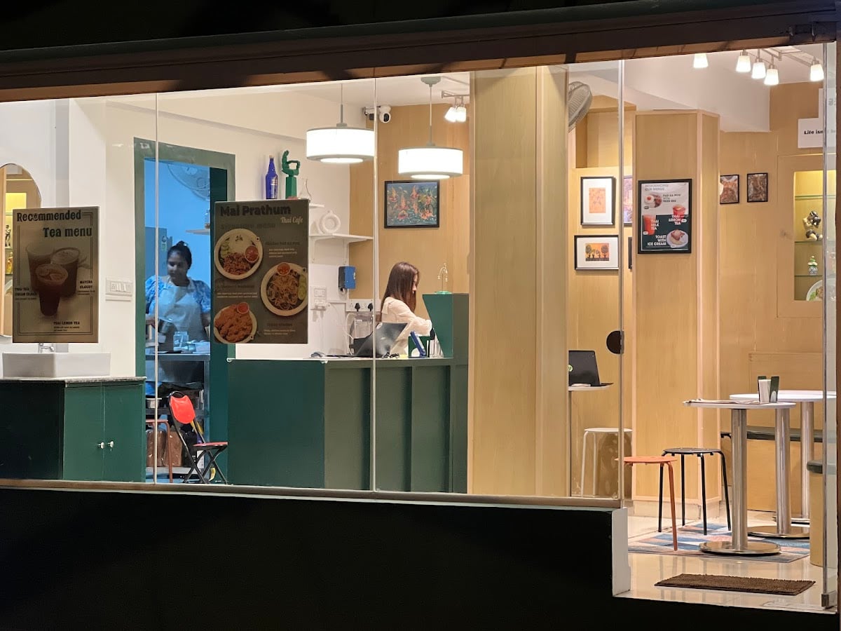 Mai Prathum Thai cafe