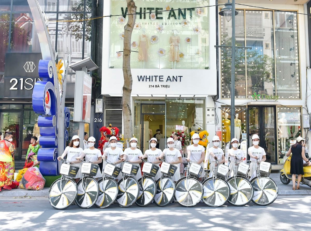 White Ant Store - Vêtements
