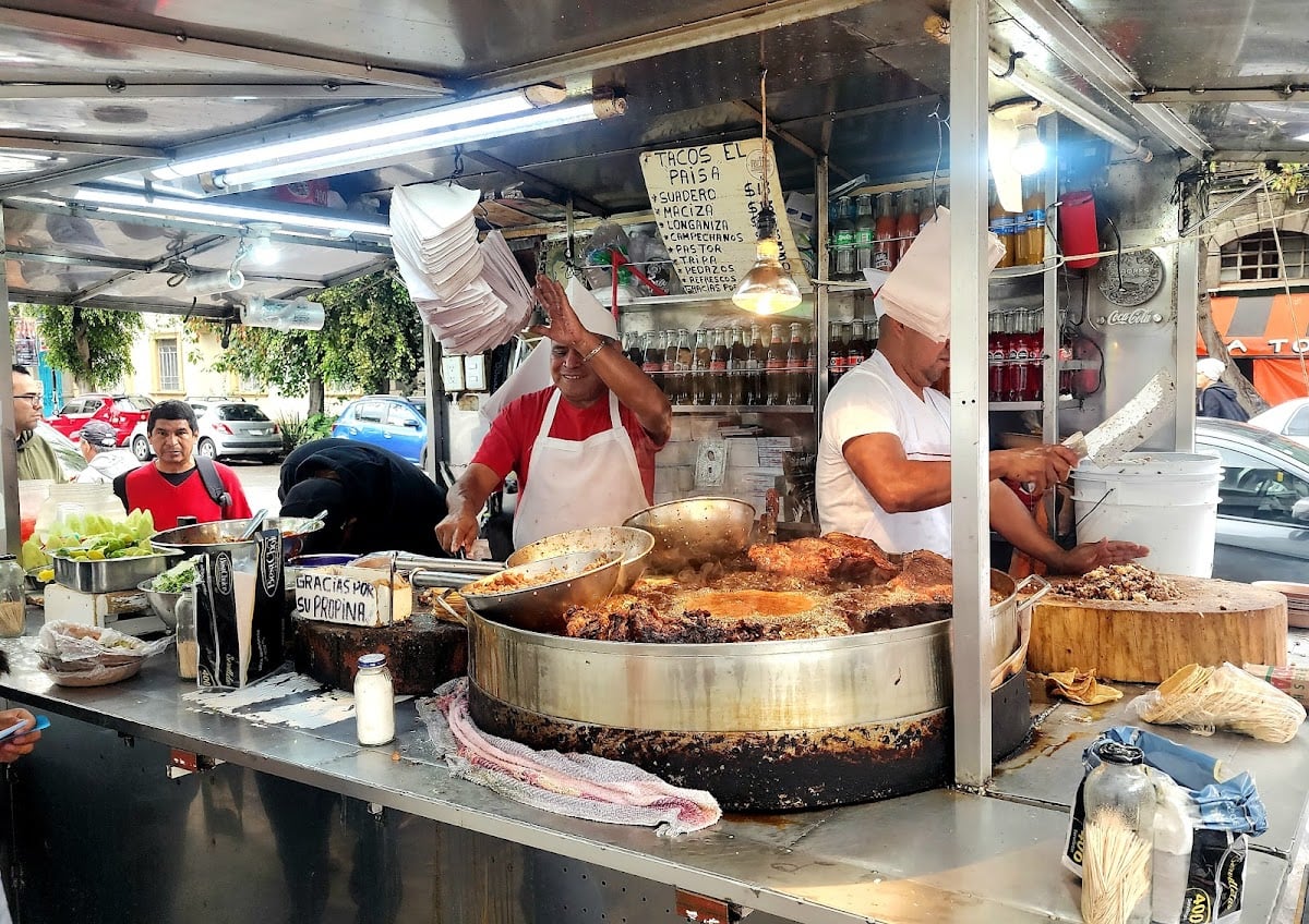Tacos "El Paisa" - $ street tacos