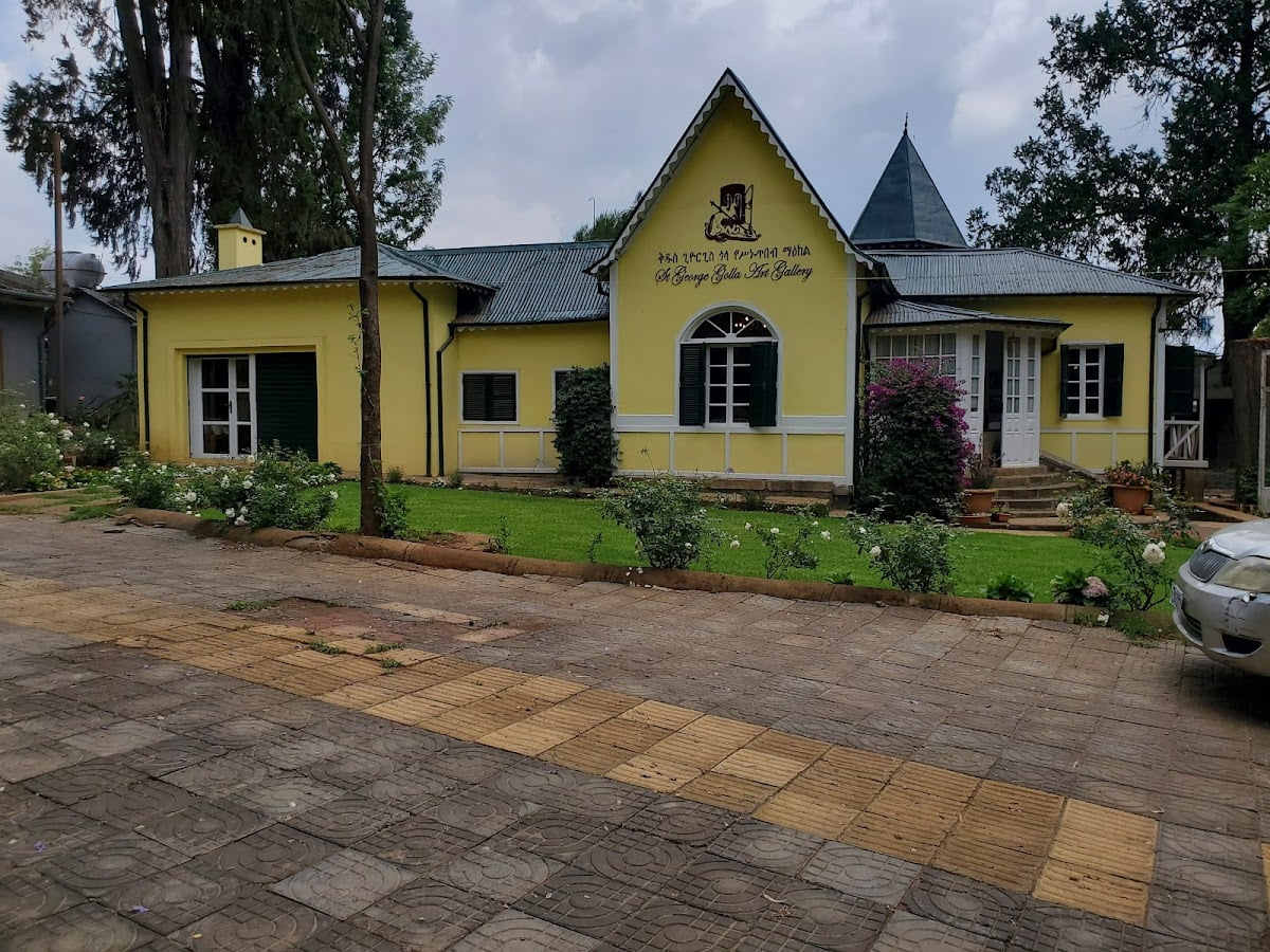 St.George Golla Art Gallery 