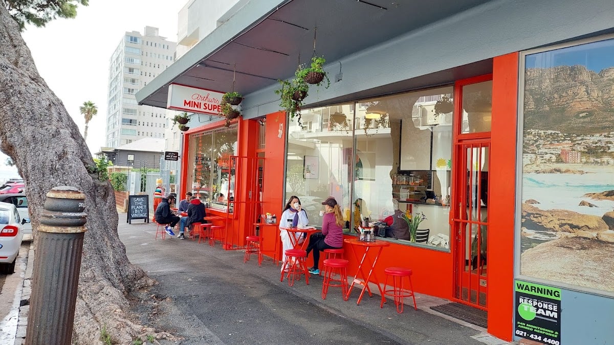 Arthur's Mini Super - Cafés incríveis e design maravilhoso.