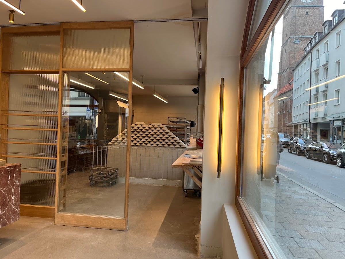Julius Brantner Brothandwerk Brezelbackstube - Altstadt - bakery