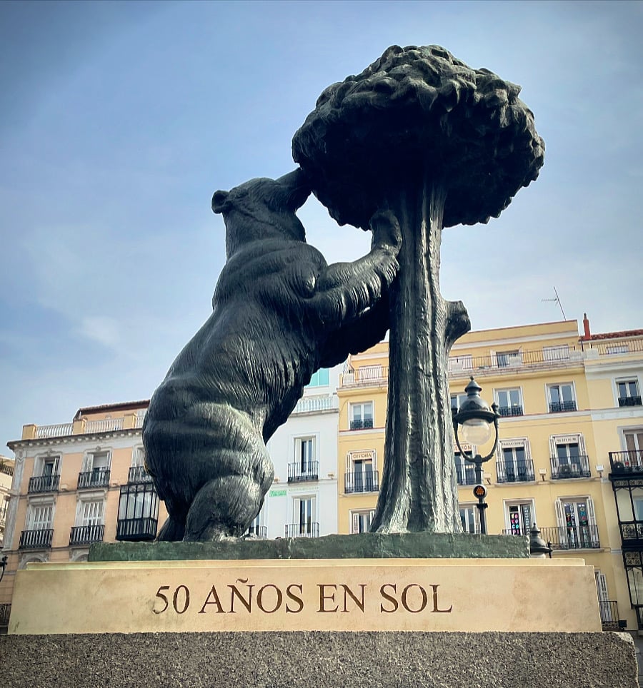 El Oso y el Madroño