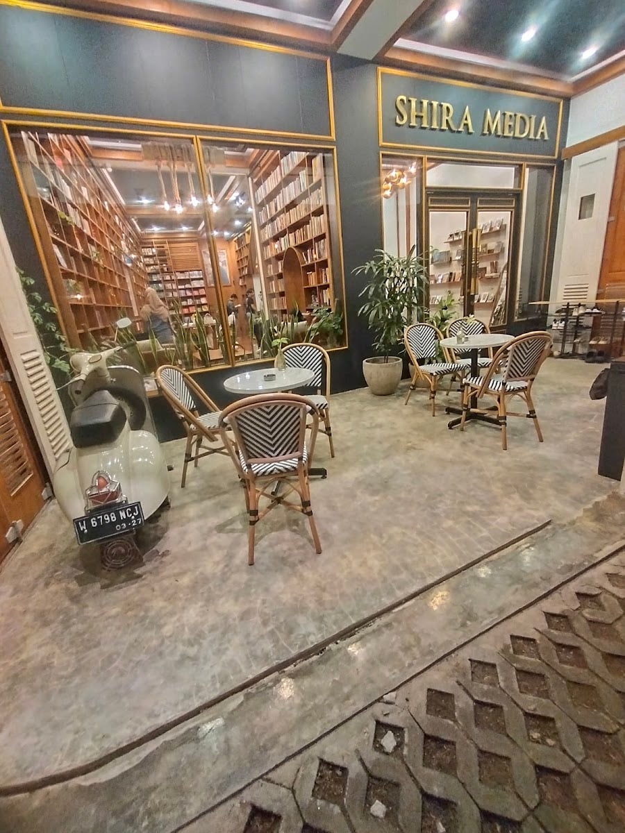 Shira Media