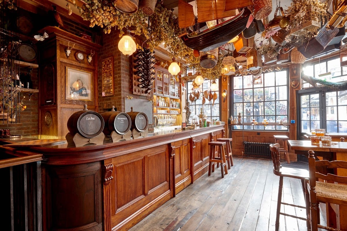 Mr Fogg's Tavern