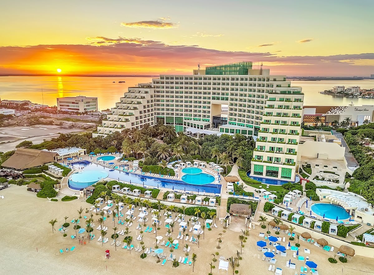 Live Aqua Cancún