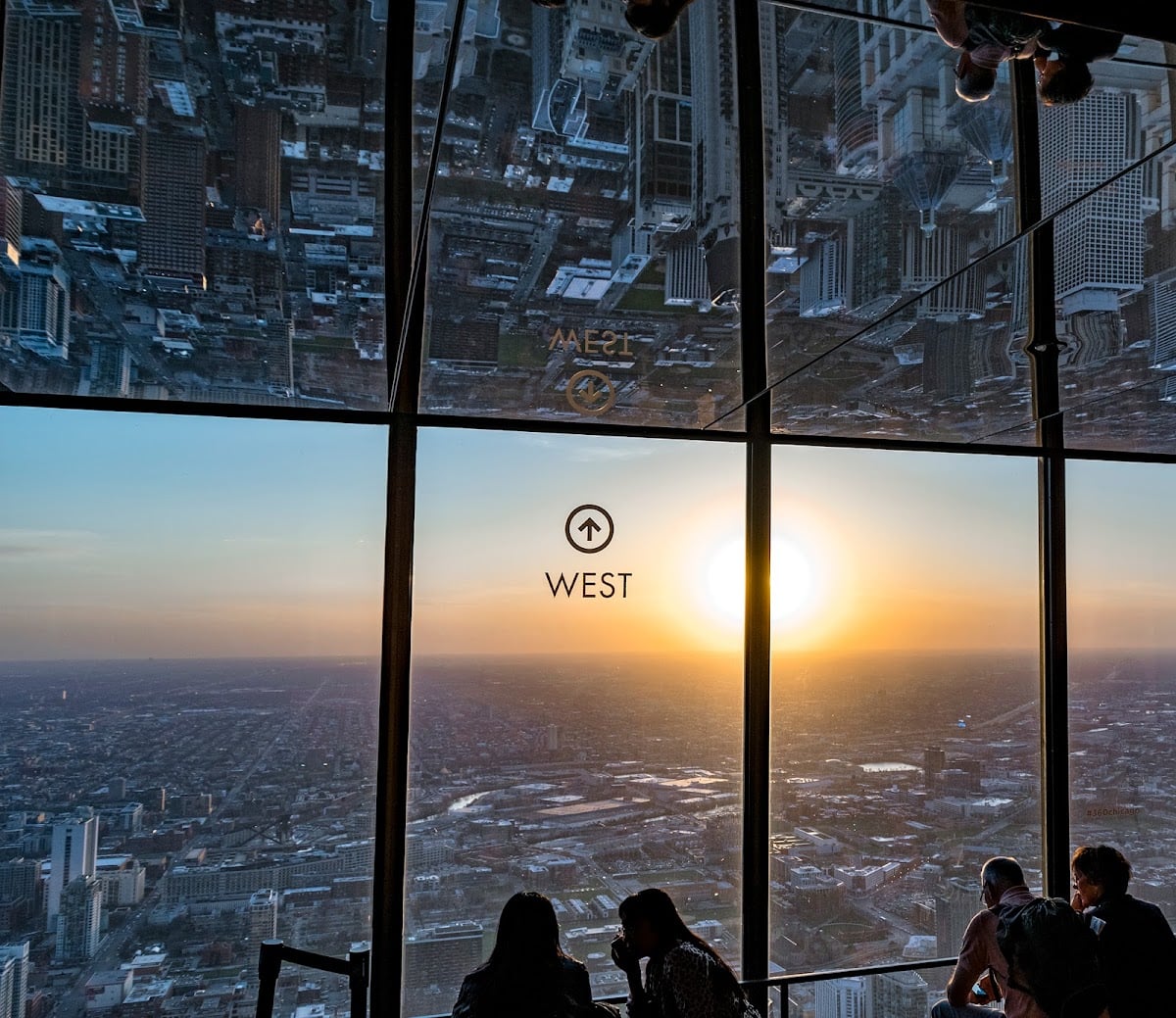 360 CHICAGO - Observatory inclined