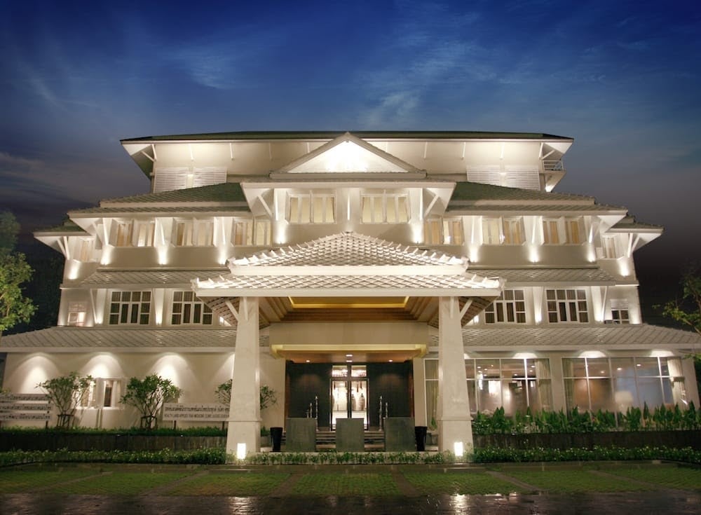 Health Land Spa & Massage, Asoke