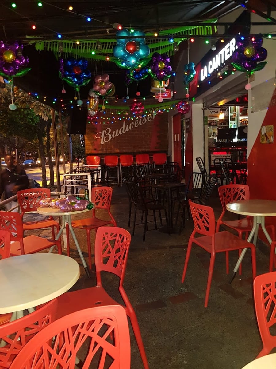 La Cantera Bar