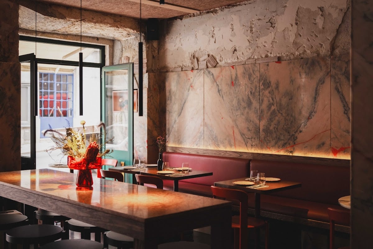 Parra Wine Bistro - Modern Wine Bistro