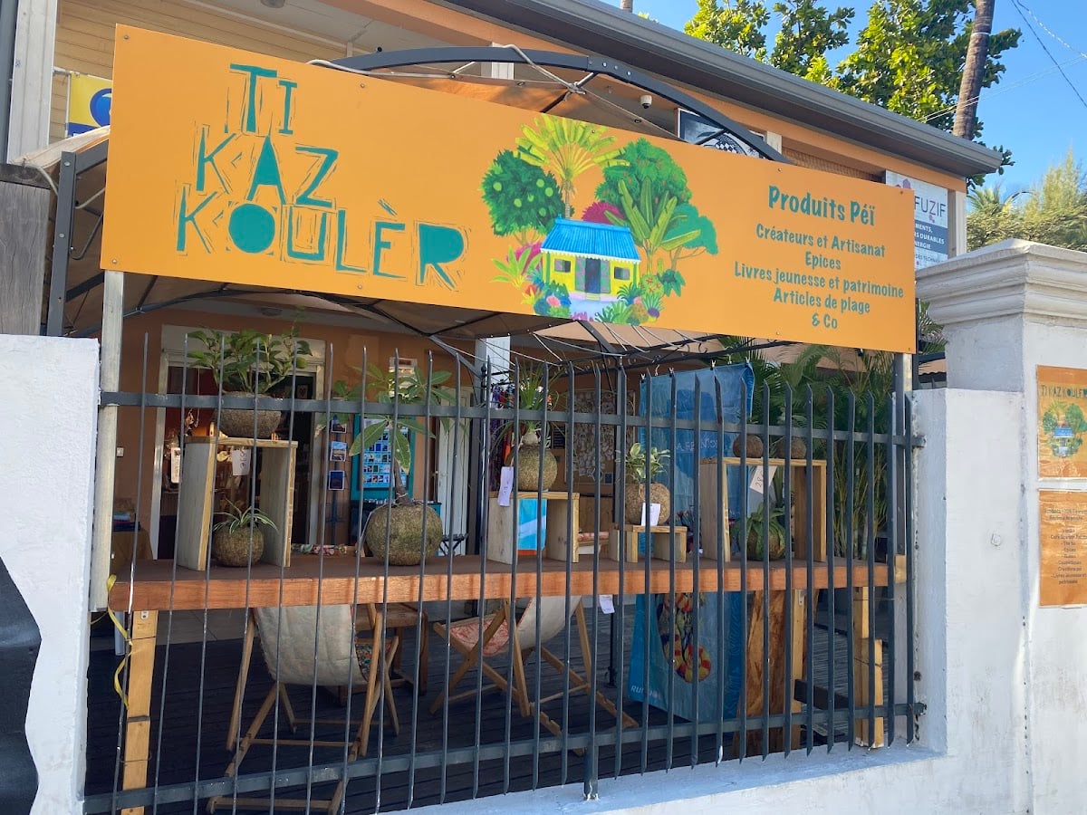Ti Kaz Koulèr