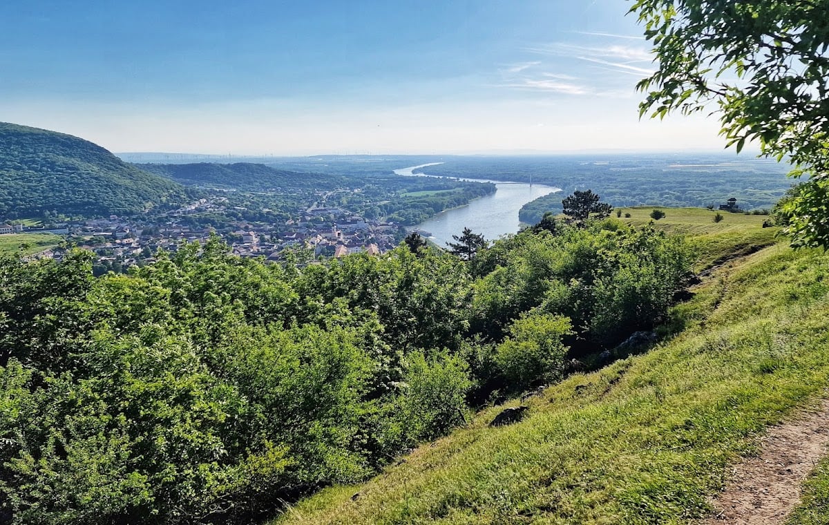 Braunsberg - Near Bratislava : In Austria, You can get there from Most SNP by bus 901