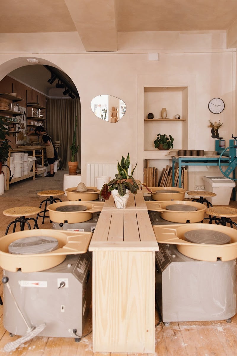 Atelier Folk Poterie & Boutique - 🎨apprentissage céramique et émaillage