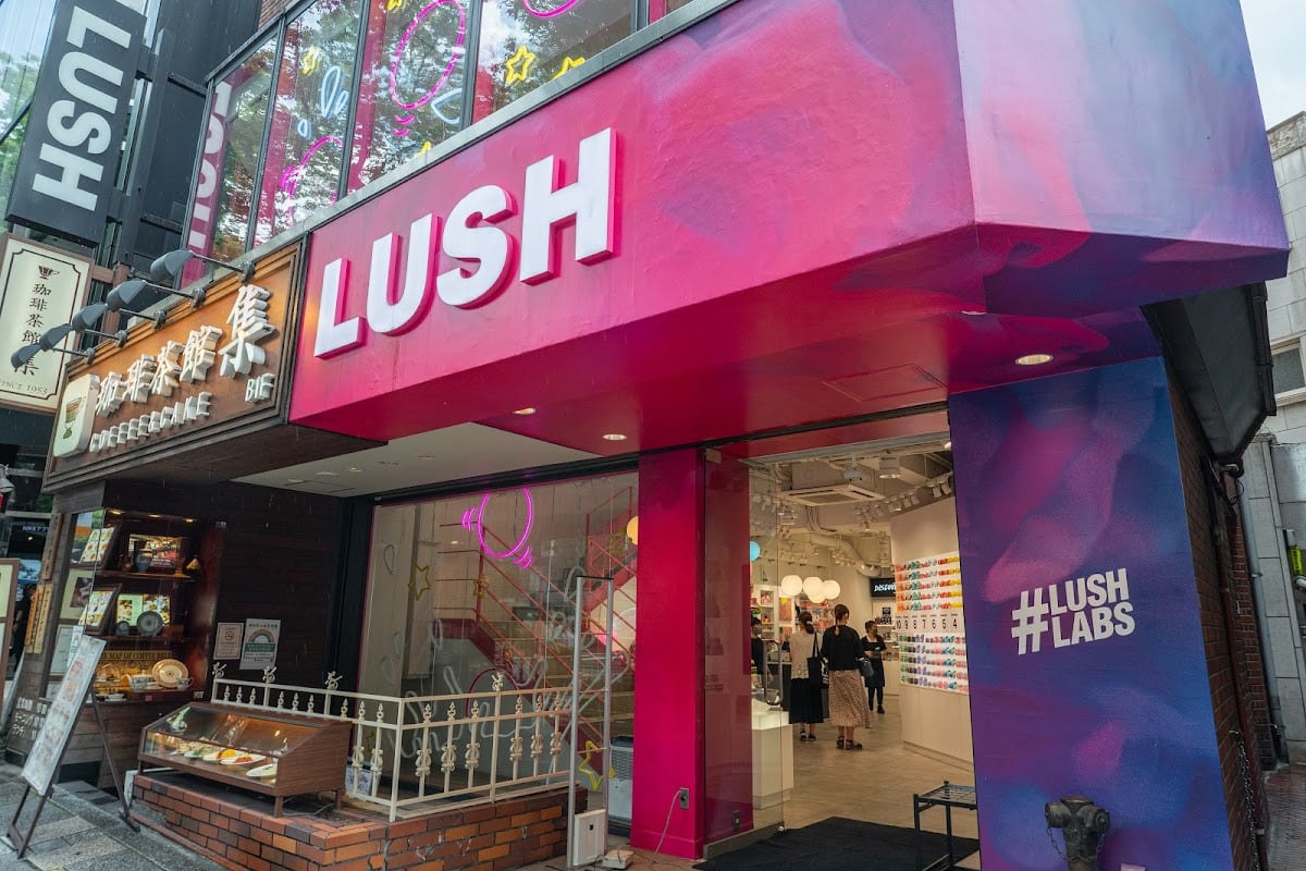 LUSH Harajuku Store