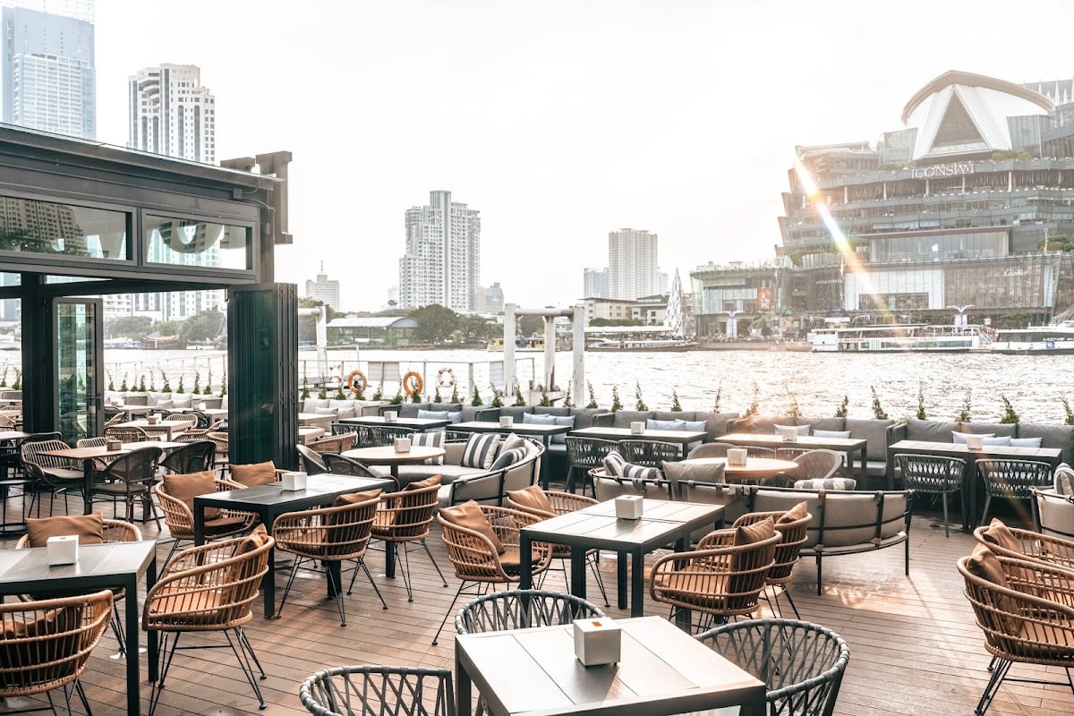 High Tide Eatery & Bar - BKK - アイコンサイアム前レストラン