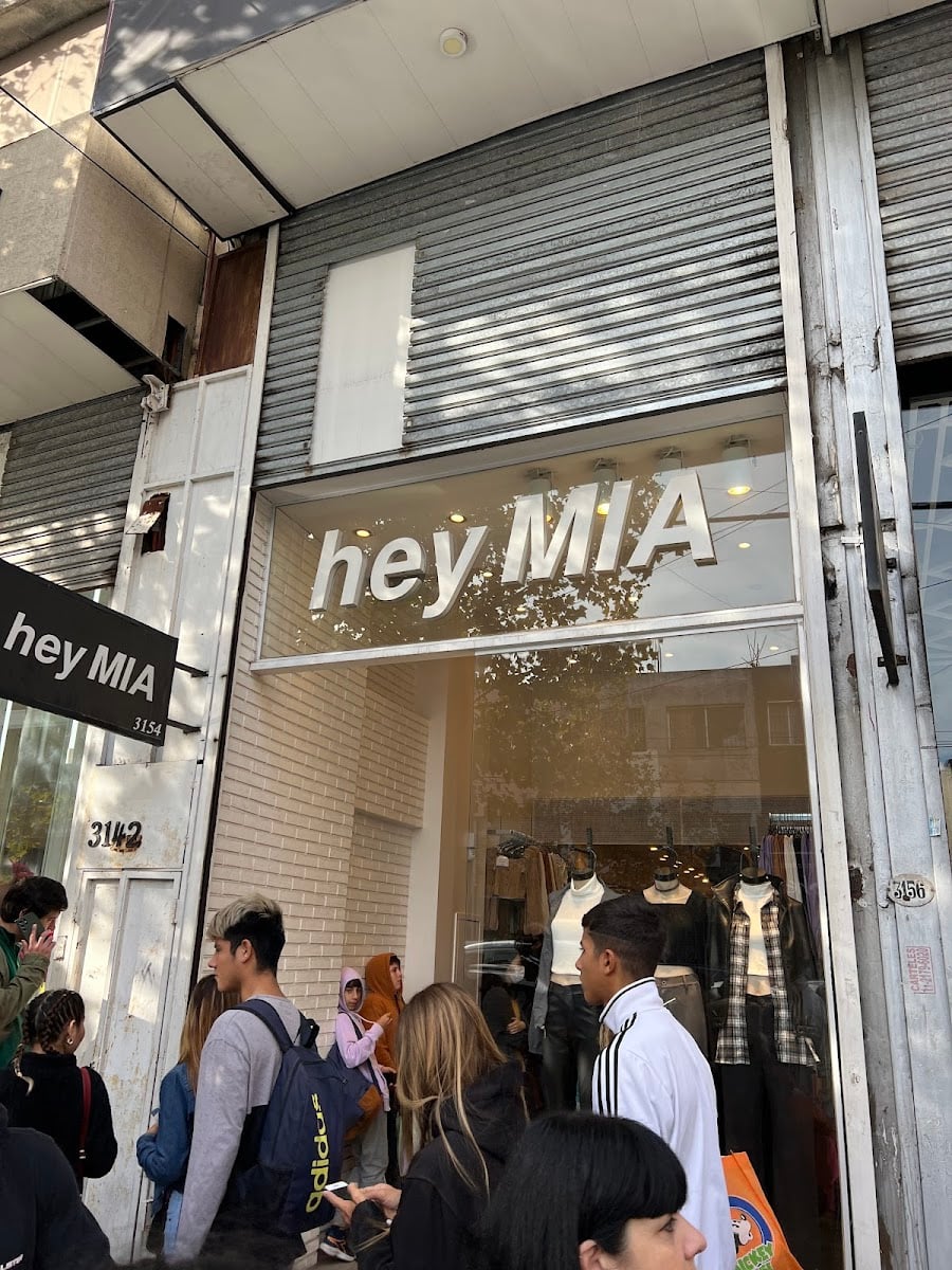 Hey Mia