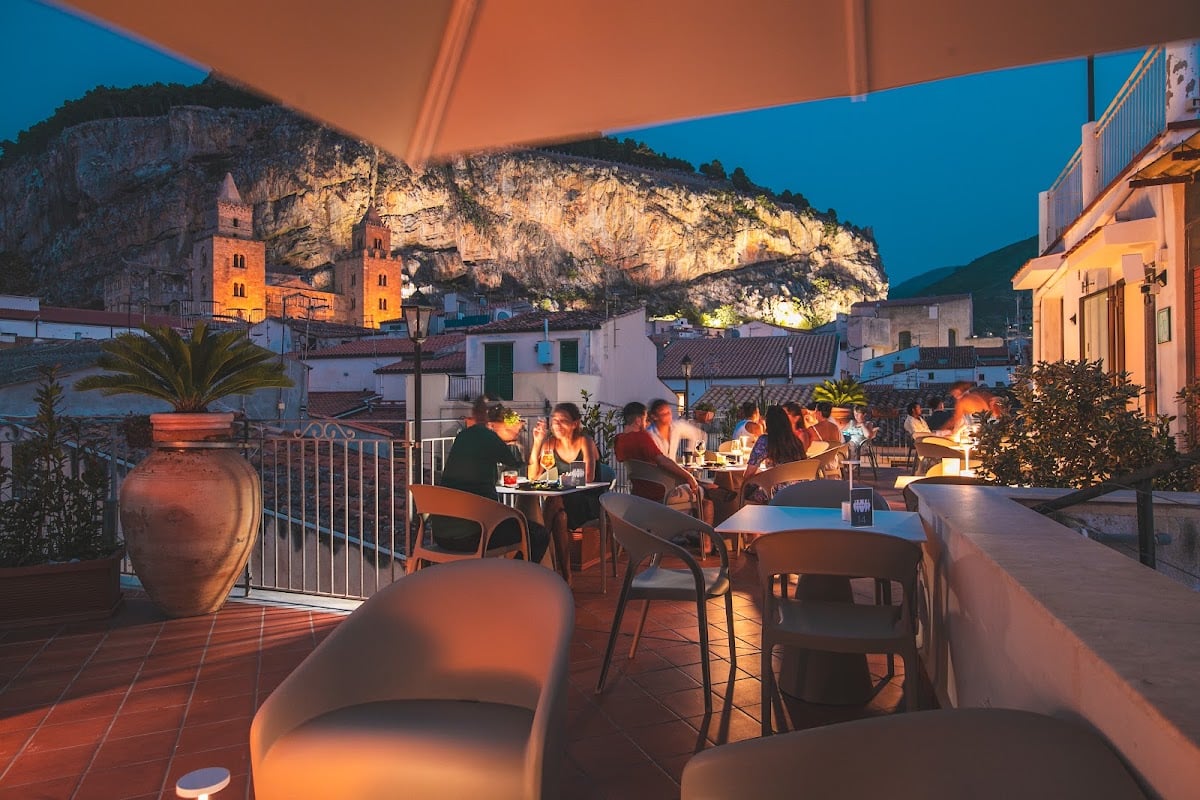 Dokeio - Rooftop Lounge Bar