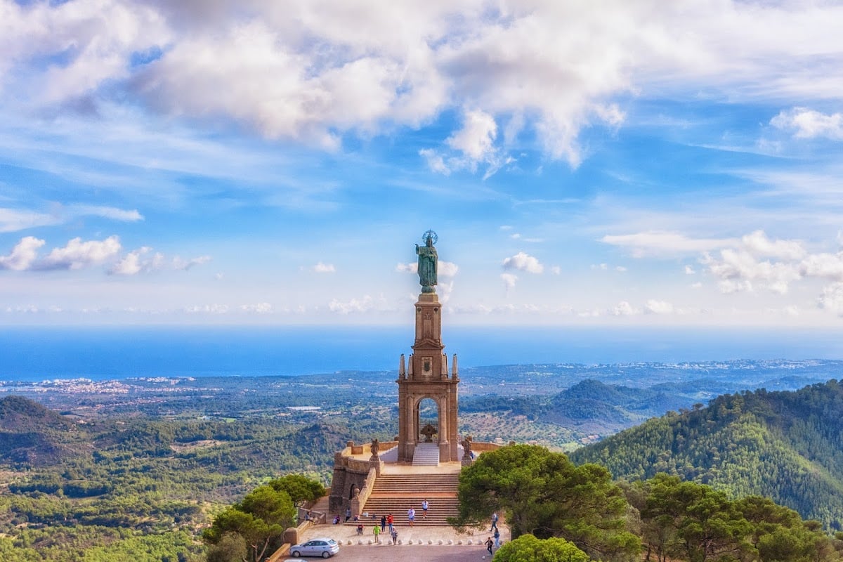Sanctuaire de Sant Salvador
