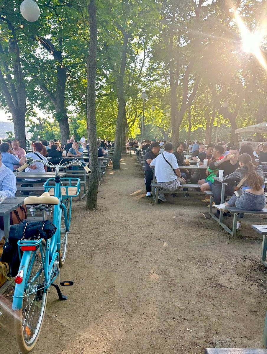 Biergarten Letna-Schlösschen - eigene Getränke mitbringen