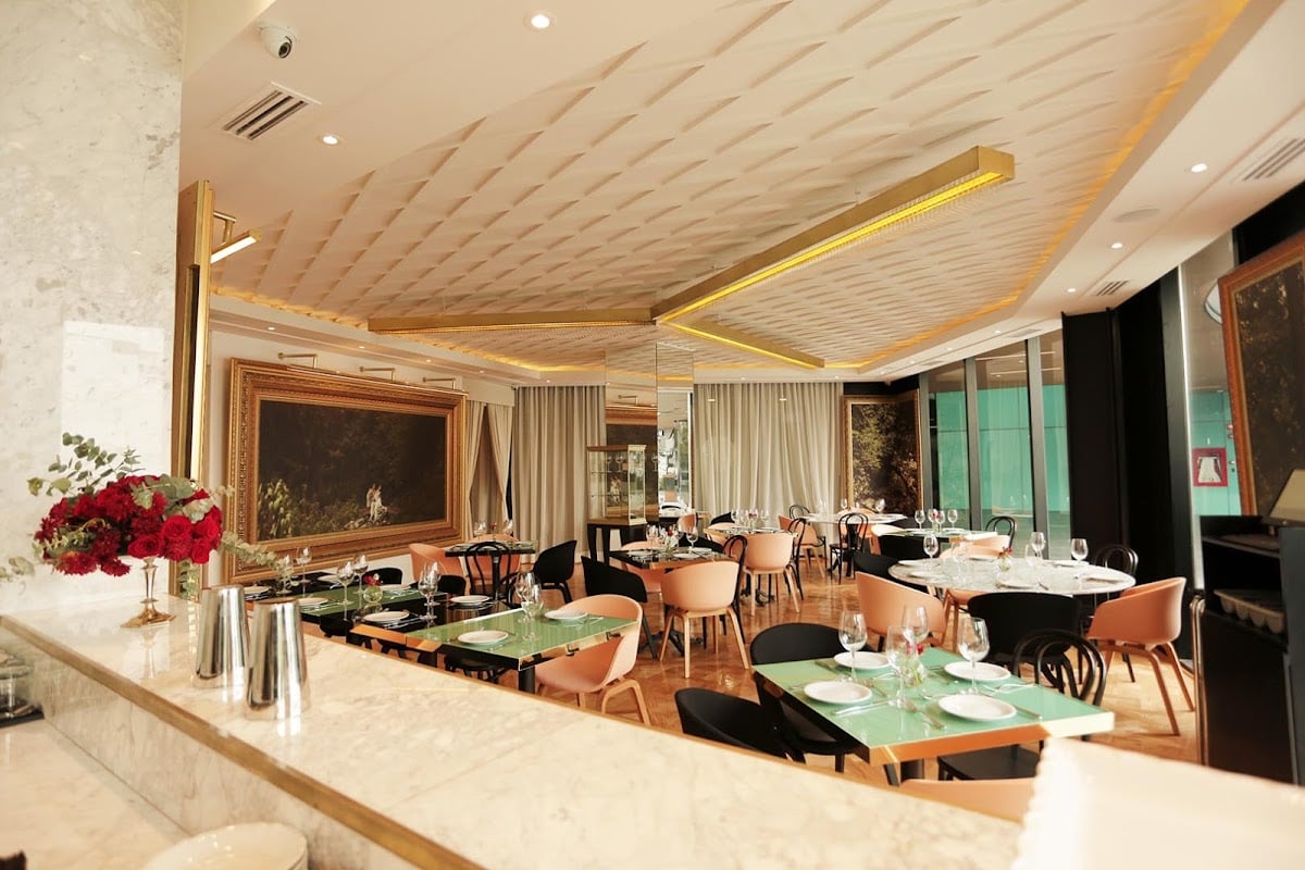 CAFÉ MACADAM