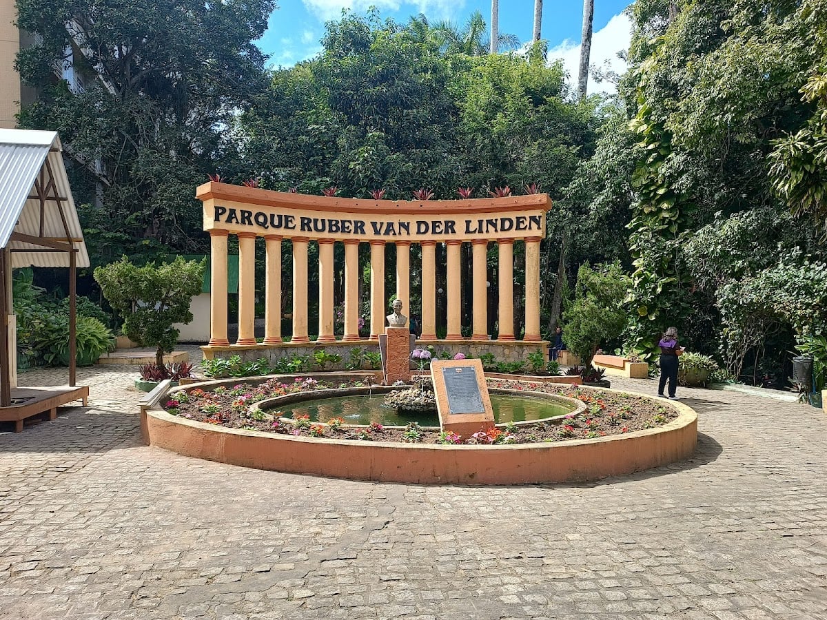 Parque Ruben Van der Linden