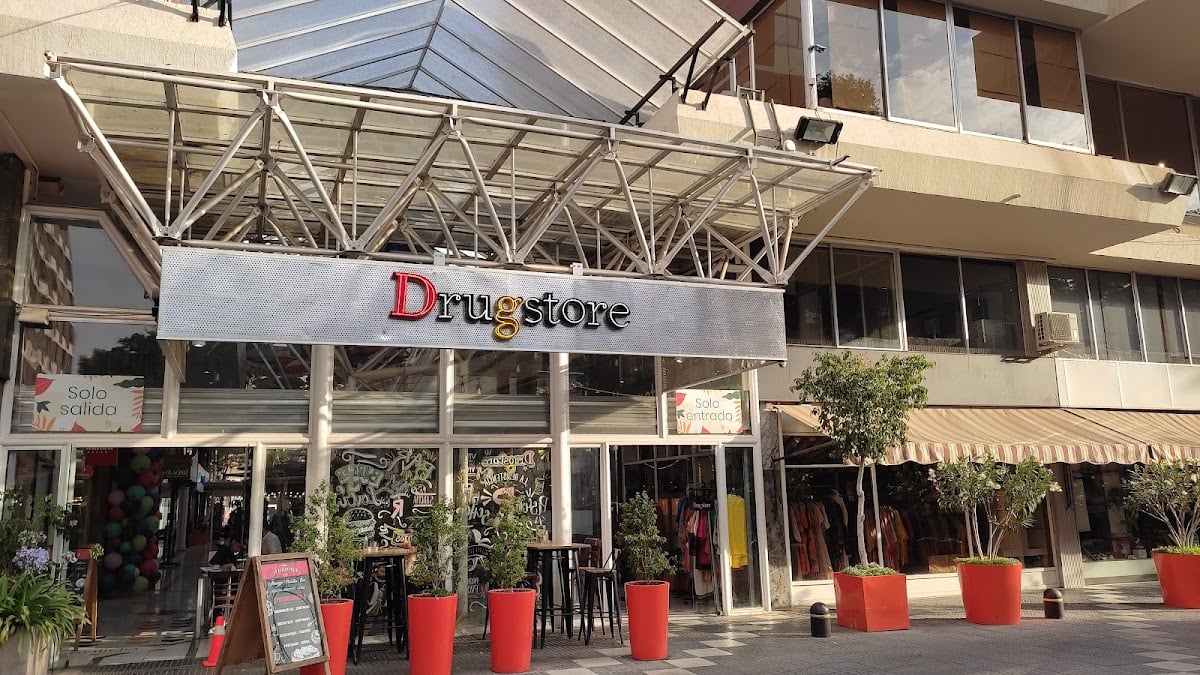 Drugstore Boulevard