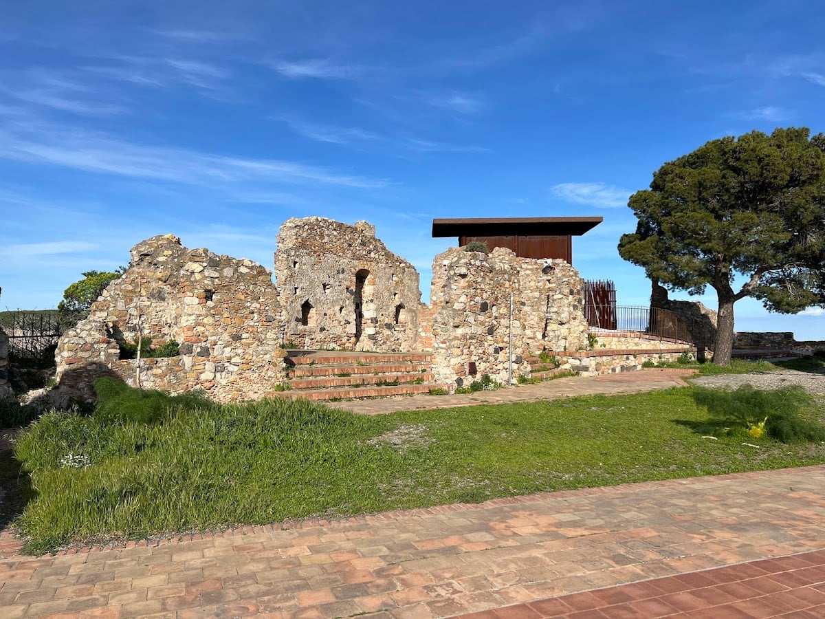 Castello di Mola