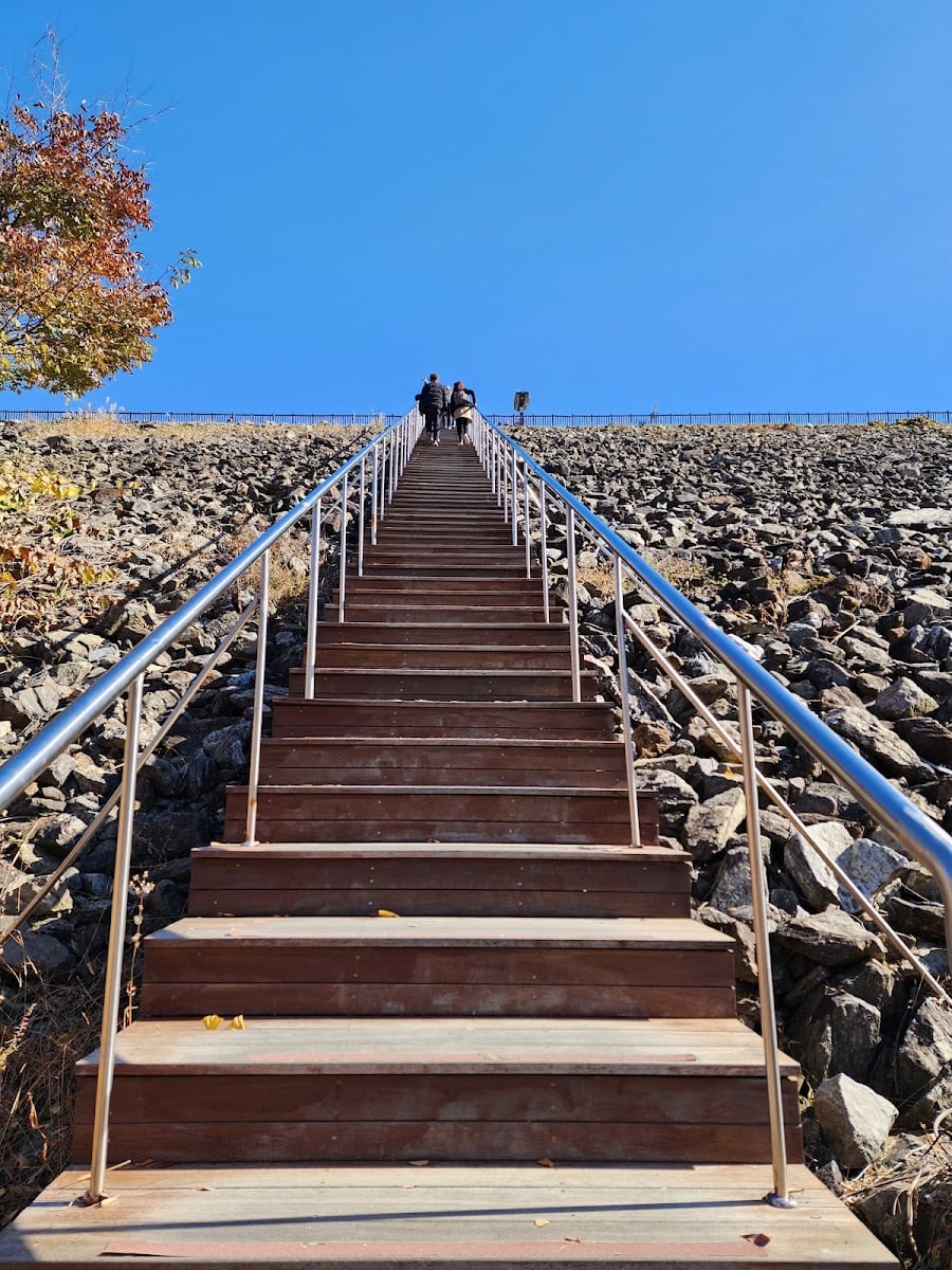 Majang lake suspension bridge