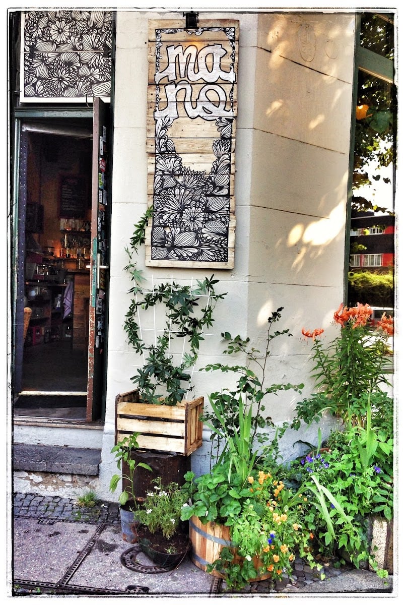 MANO CAFE