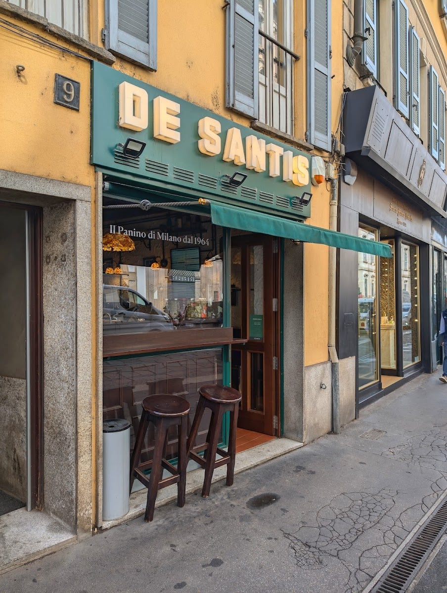 De Santis