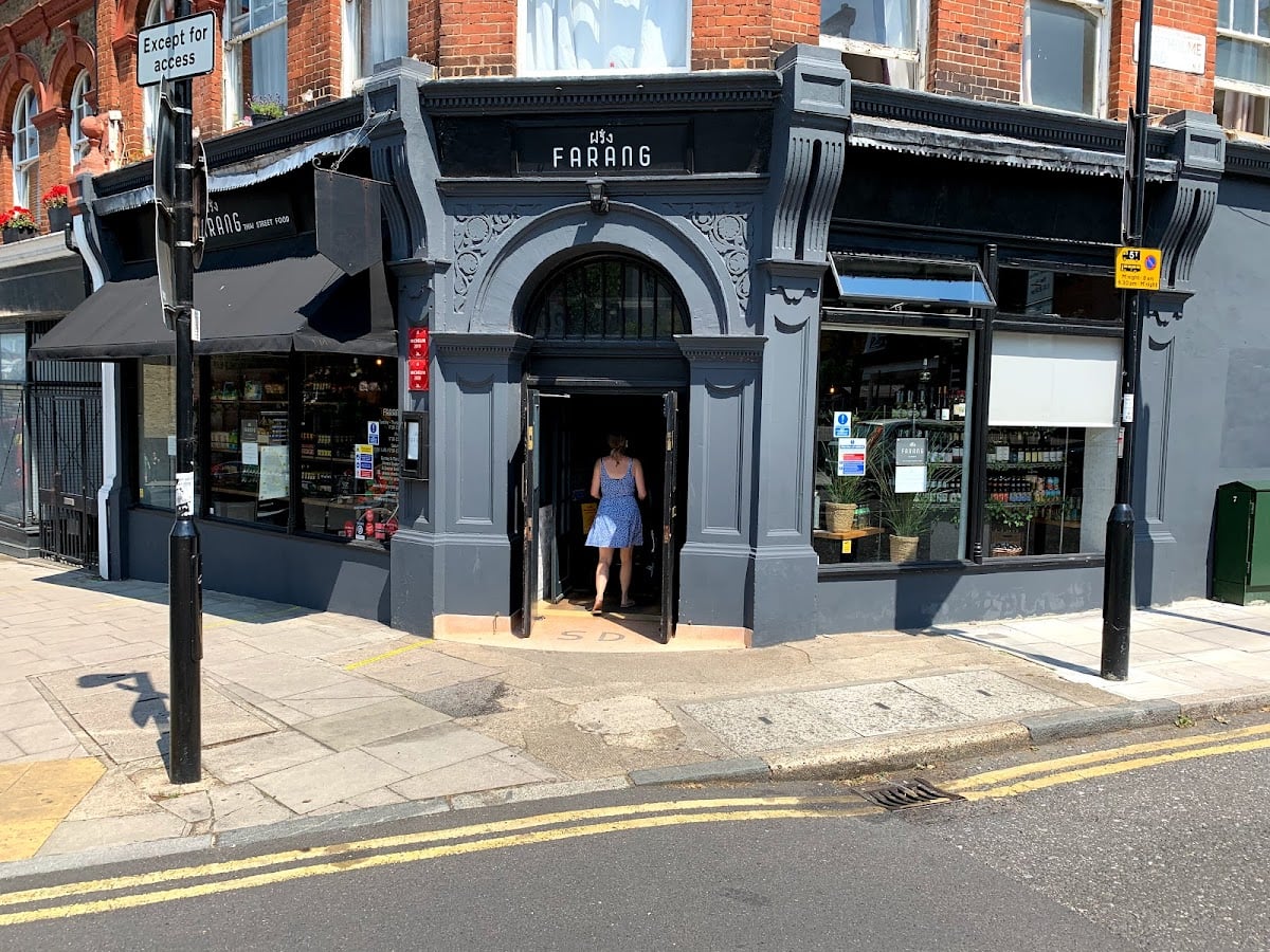 Farang London - Thai